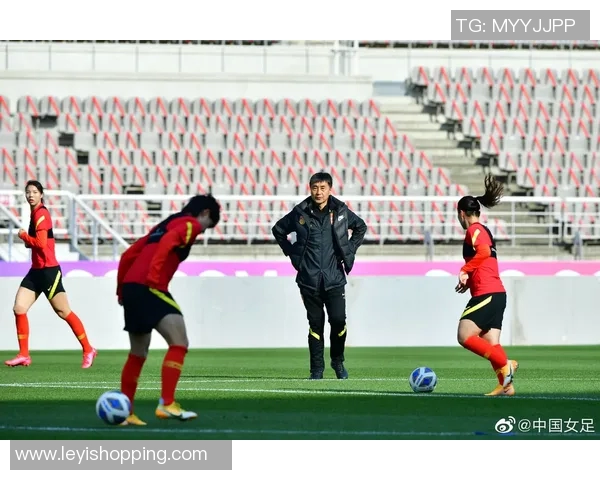 武汉飞盘队与上海飞盘队赛后复盘分析比赛节奏与战术对决