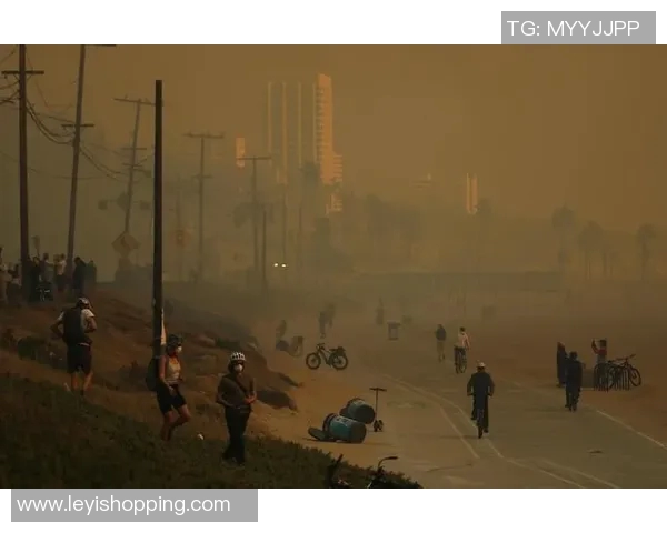 全球气候变化引发极端天气频发 各国加强应对措施以保障民生安全