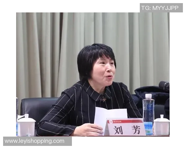 刘芳专访：从羽毛球新星到冠军之路的心路历程回顾